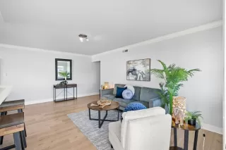 Photo #2: ML82004648 Listing 