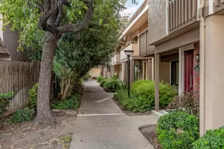 Photo #4: ML82004737 Listing 