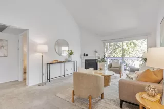 Photo #5: ML82004778 Listing 