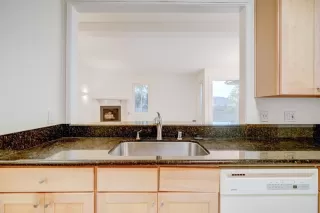 Photo #5: ML82004817 Listing