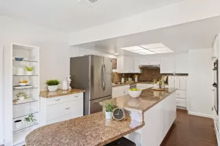 Photo #5: ML82004818 Listing 