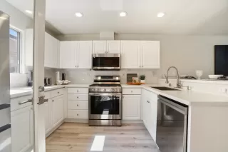 Photo #4: ML82004884 Listing