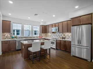 Photo #4: ML82004918 Listing 