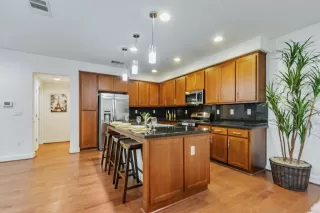 Photo #6: ML82004959 Listing