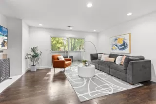 Photo #2: ML82005105 Listing 