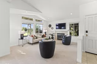 Photo #4: ML82005119 Listing 