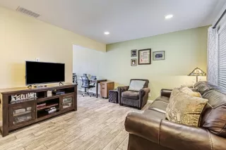 Photo #4: ML82005140 Listing 