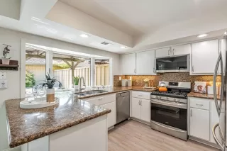 Photo #6: ML82005142 Listing 