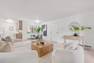 Photo #4: ML82005217 Listing 