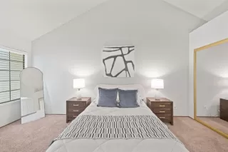 Photo #5: ML82005234 Listing