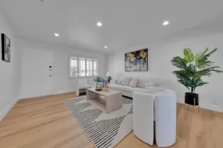 Photo #4: ML82005237 Listing