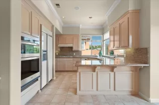 Photo #5: ML82005301 Listing