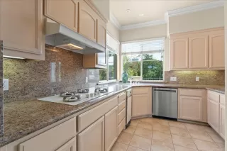 Photo #6: ML82005301 Listing