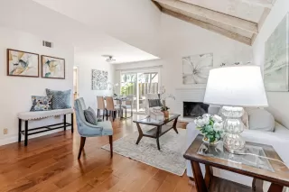 Photo #4: ML82005776 Listing 