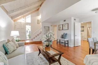 Photo #5: ML82005776 Listing 