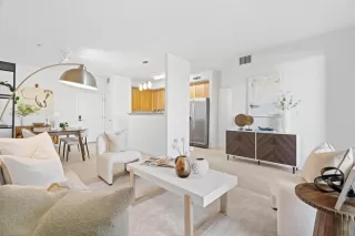 Photo #2: ML82005801 Listing