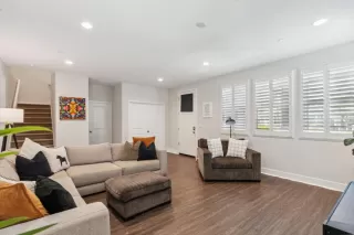 Photo #5: ML82005818 Listing