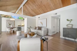 Photo #5: ML82005828 Listing 