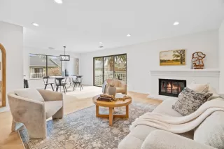 Photo #1: ML82005885 Listing