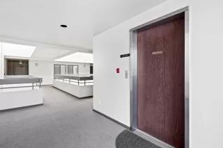 Photo #5: ML82005937 Listing