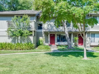 Photo #2: ML82006035 Listing