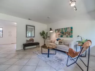 Photo #6: ML82006035 Listing