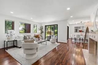 Photo #2: ML82006045 Listing 