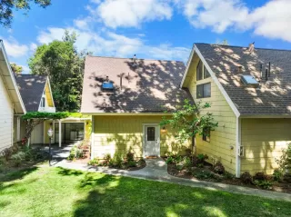 Photo #2: ML82006048 Listing 