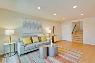 Photo #6: ML82006173 Listing