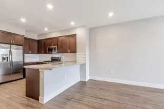 Photo #6: ML82006237 Listing 