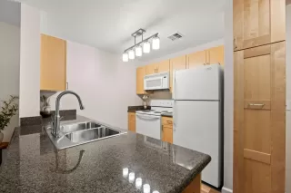 Photo #4: ML82006323 Listing