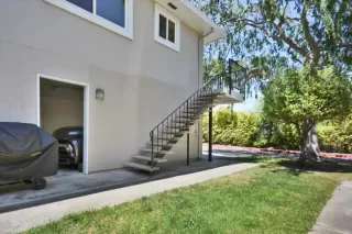 Photo #2: ML82006329 Listing 