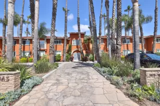 Photo #2: ML82006506 Listing 