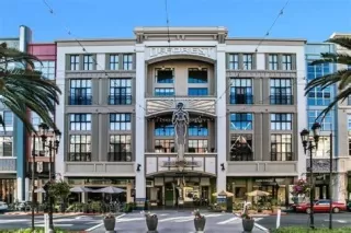 Browse active condo listings in DE FOREST AT SANTANA ROW