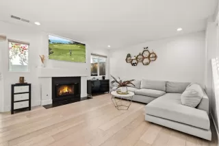 Photo #3: ML82006751 Listing 