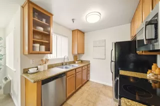 Photo #5: ML82006806 Listing 