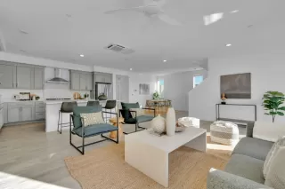 Photo #6: ML82006841 Listing