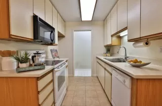 Photo #4: ML82006884 Listing