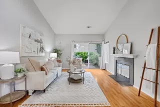 Photo #2: ML82006898 Listing 