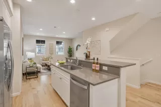 Photo #6: ML82006994 Listing