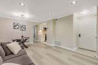 Photo #4: ML82007210 Listing