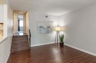 Photo #4: ML82007217 Listing