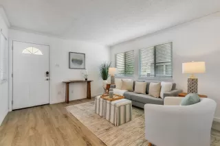 Photo #5: ML82007284 Listing 