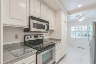 Photo #6: ML82007295 Listing 