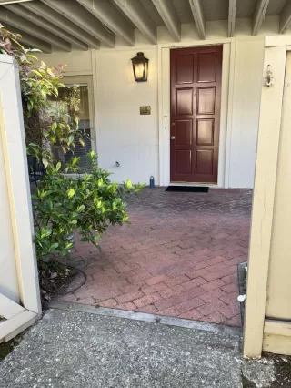 Photo #5: ML82007328 Listing 