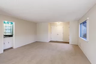 Photo #4: ML82007408 Listing 