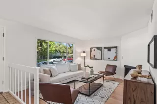 Photo #6: ML82007479 Listing