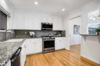 Photo #6: ML82007490 Listing