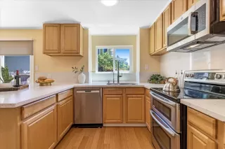 Photo #6: ML82007633 Listing