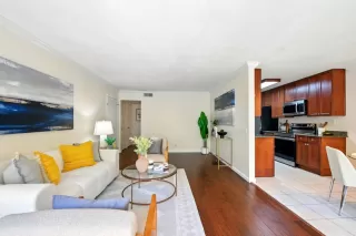 Photo #6: ML82007645 Listing